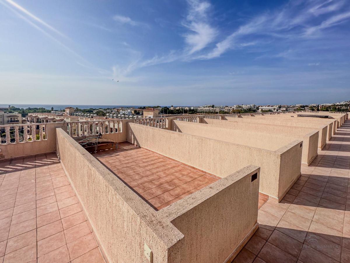 Apartament Royal Seacrest Crown-Jewel, 2B, Pools, Sea, Center Pafos Zewnętrze zdjęcie