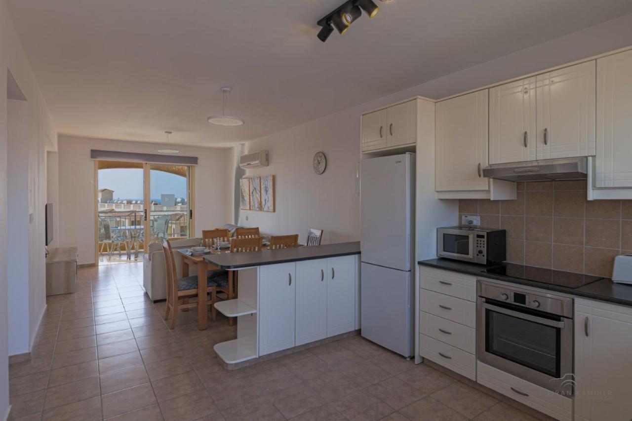Apartament Royal Seacrest Crown-Jewel, 2B, Pools, Sea, Center Pafos Zewnętrze zdjęcie