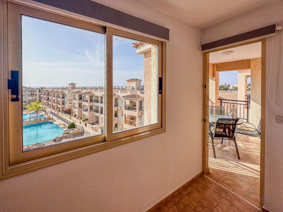 Apartament Royal Seacrest Crown-Jewel, 2B, Pools, Sea, Center Pafos Zewnętrze zdjęcie